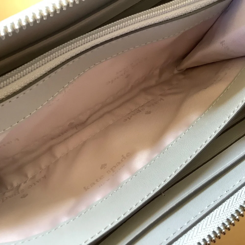 Kate Spade New York GLIMMER LARGE CONTINENTAL WALLET Silver